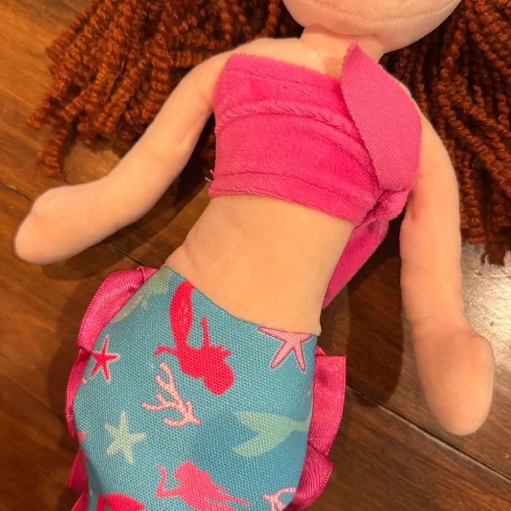 NWOT The Preppy Pelican 3+ Mermaid Pink Blue Deep Red Hair Redhead Plush Doll